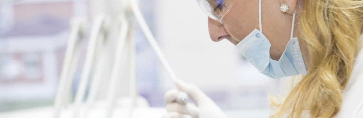 Secure Automated Scrub Dispensing ScrubServe dispensers only issue clean scrubs to authorised staff. Each staff member can access a clean scrub set on a one-for-one exchange basis